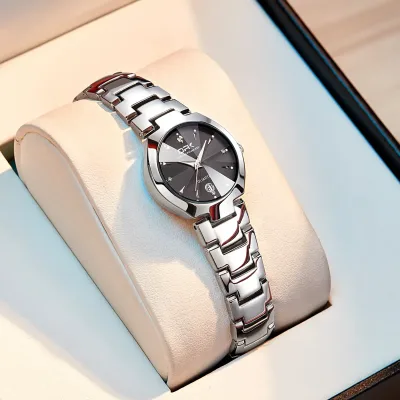 Relógio Feminino De Aço À Prova D'água 8105